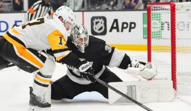 Penguins rally to defeat the Kings