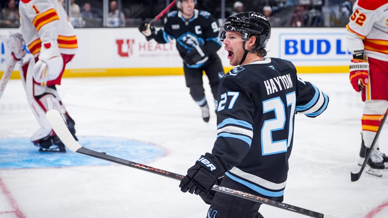 Strong Second Period Lead Mammoth to Win in Home Opener