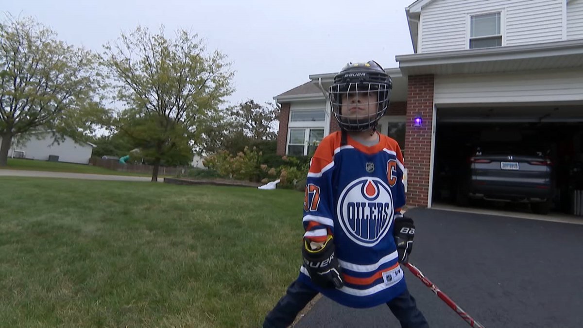 Young hockey fan gets a Make-A-Wish granted – NBC Chicago