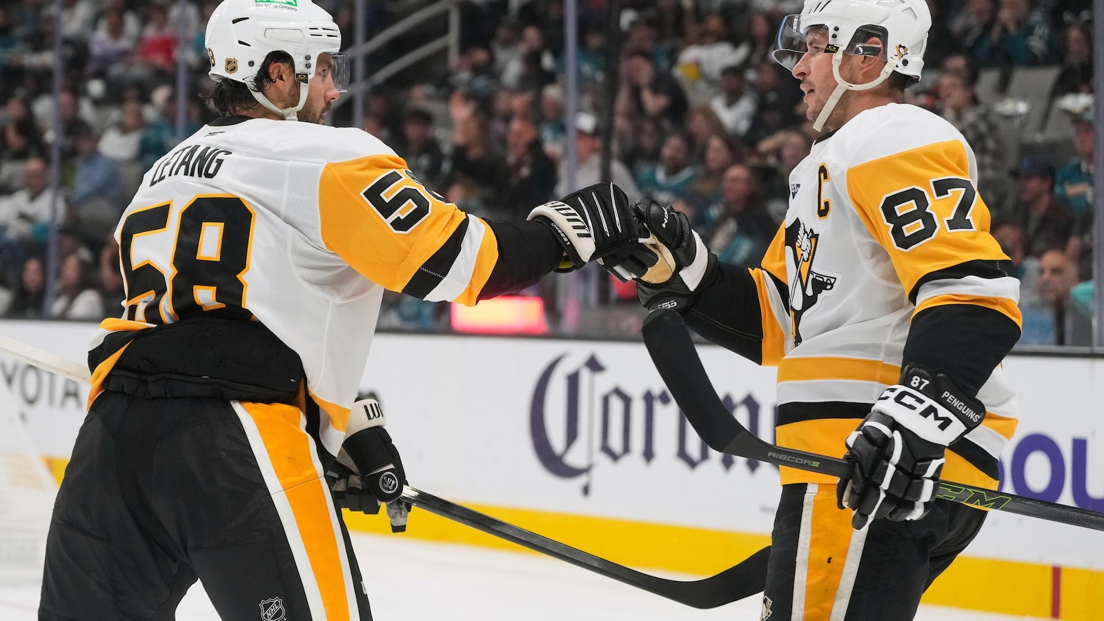 Crosby and Malkin each have goal and assist, Jarry stops 31 shots as Penguins beat Sharks 3-0