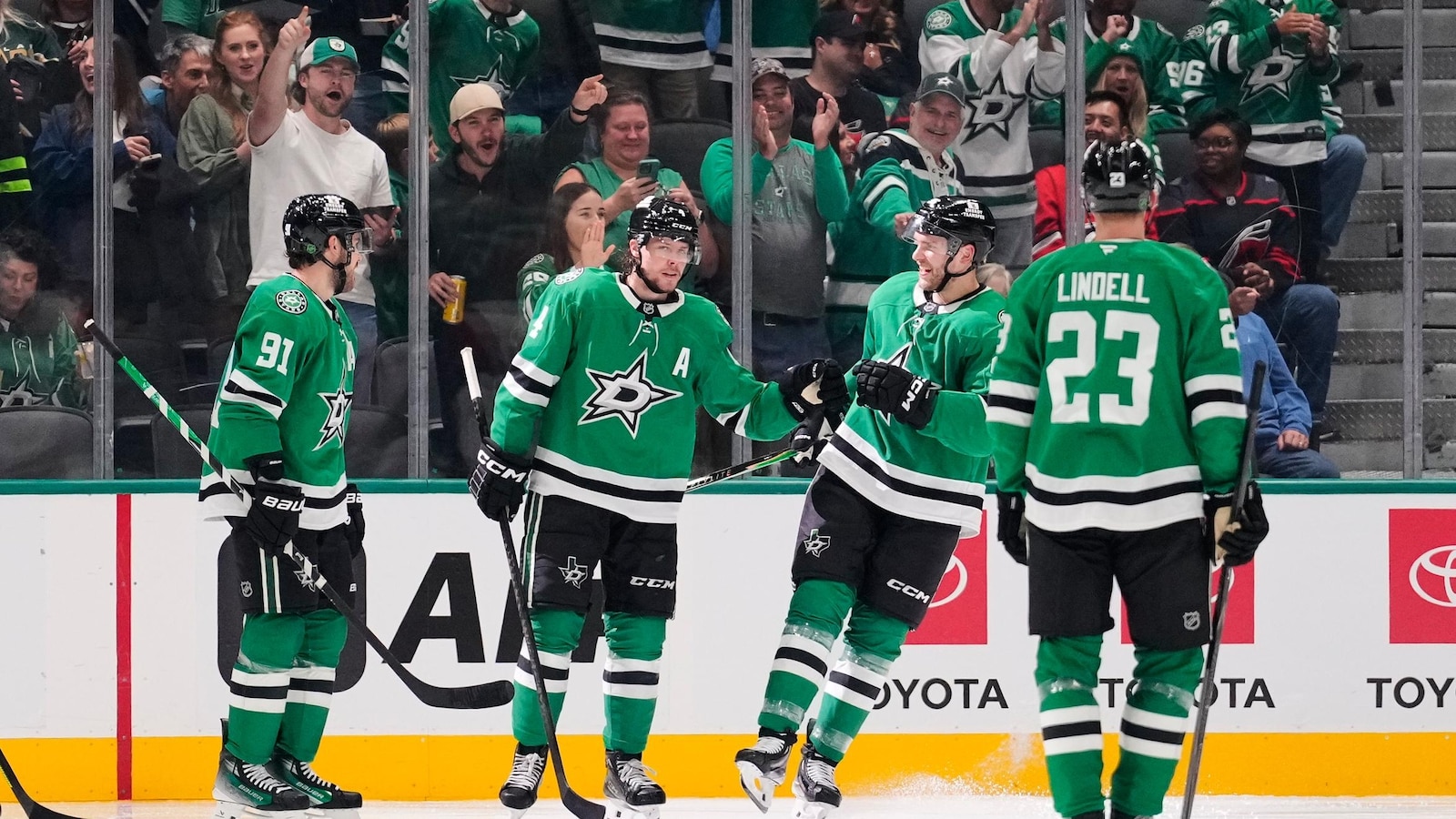 Heiskanen scores twice as Stars rally to beat Hurricanes 3-2