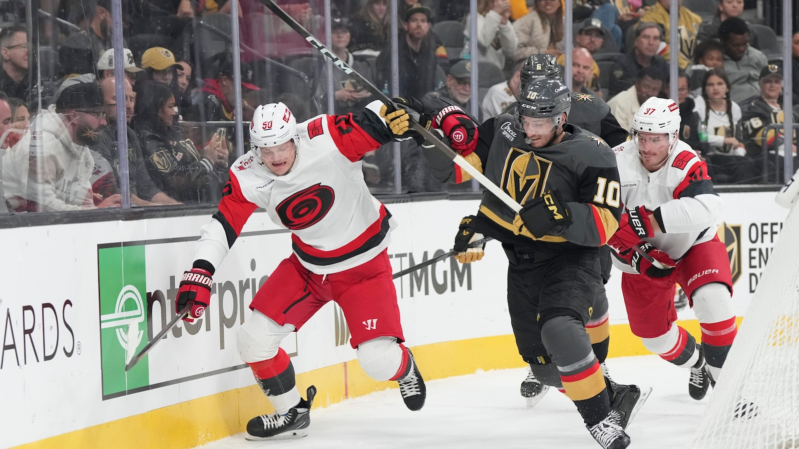 Barbashev has goal and assist as Golden Knights beat Hurricanes 4-1
