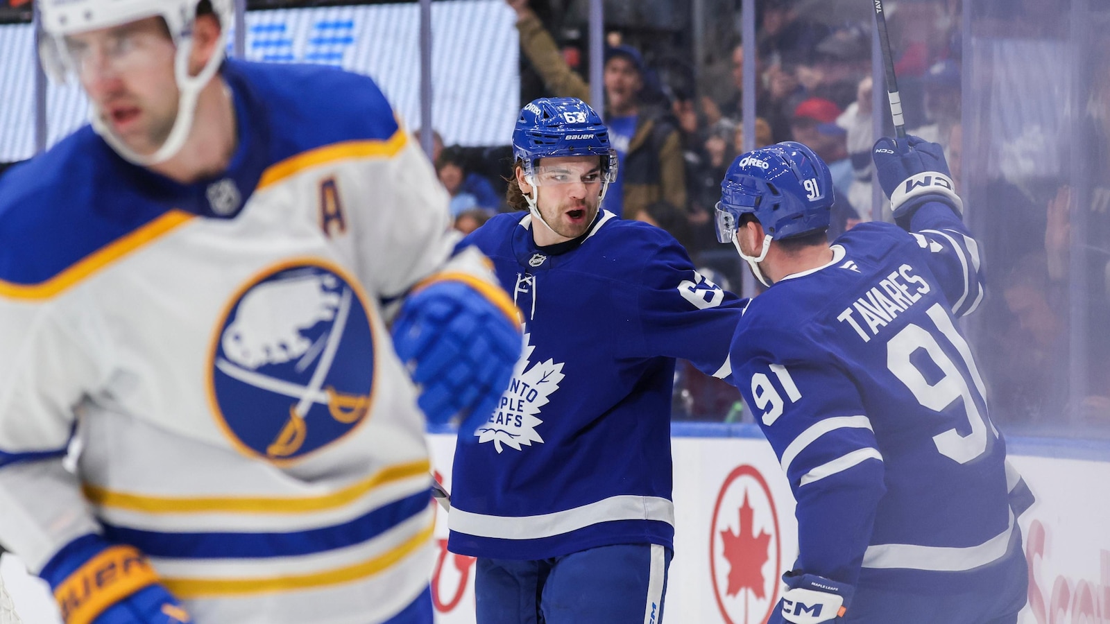 John Tavares scores 499th goal on OT breakaway to lift Maple Leafs past Sabres, 4-3