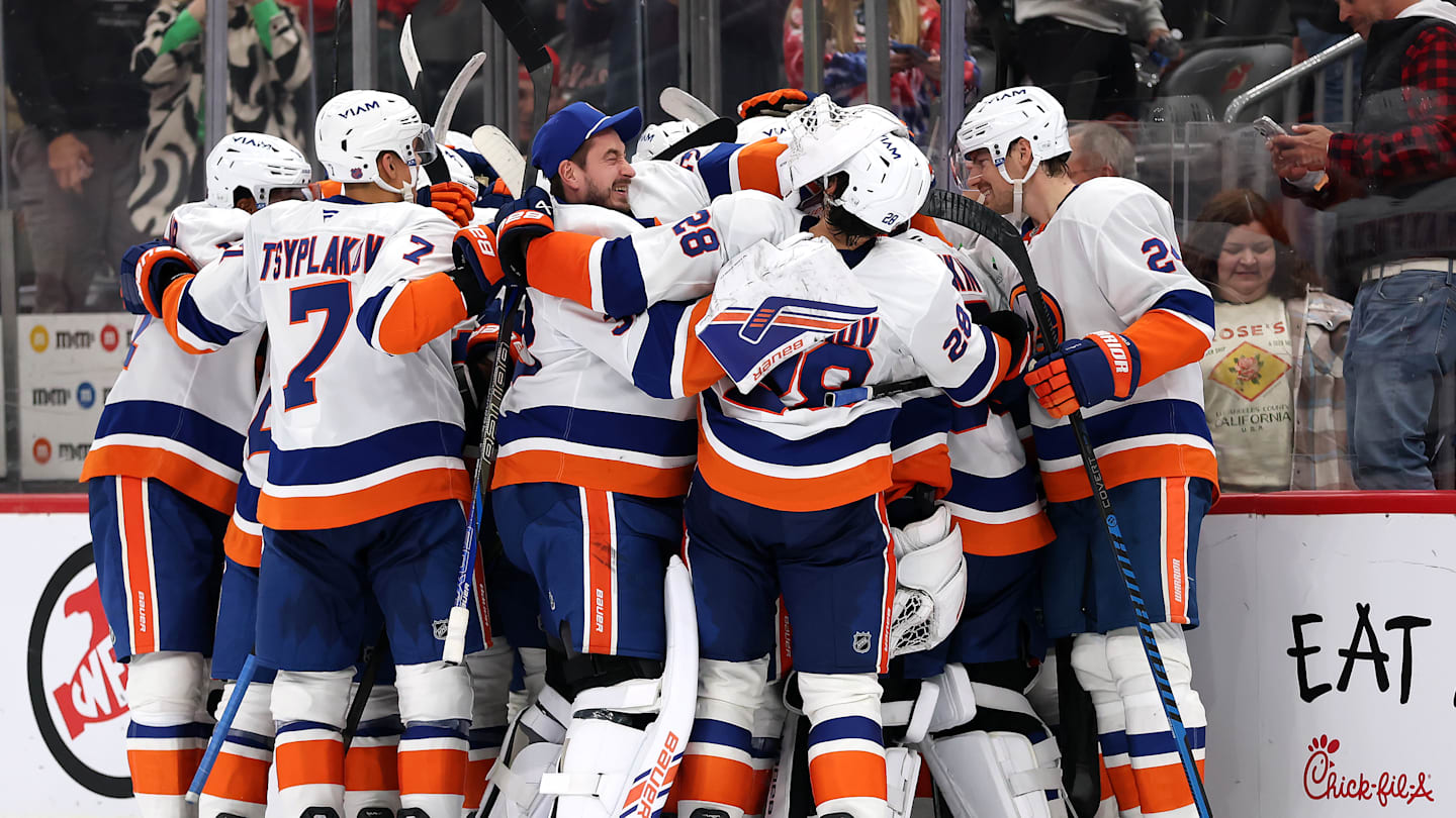 New York Islanders v New Jersey Devils