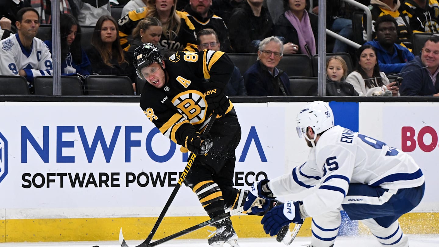 Boston Bruins Extend Streak With Win Over Toronto Maple Leafs