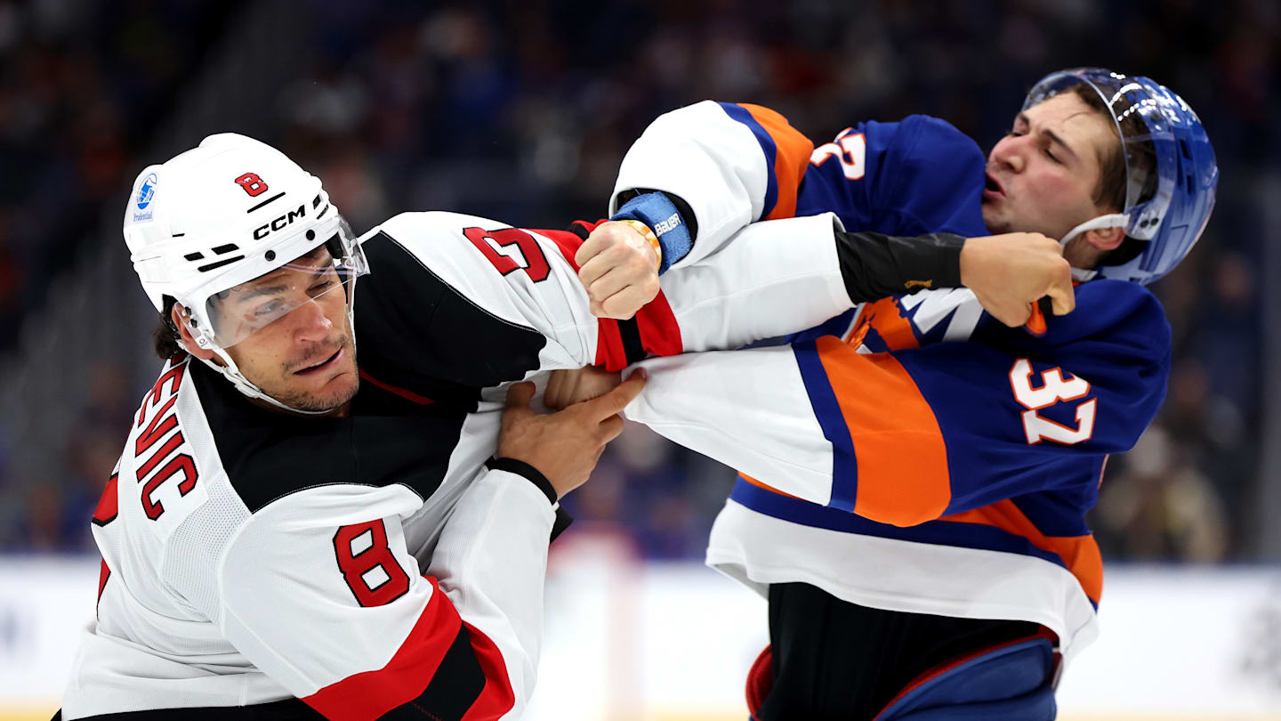 New Jersey Devils v New York Islanders