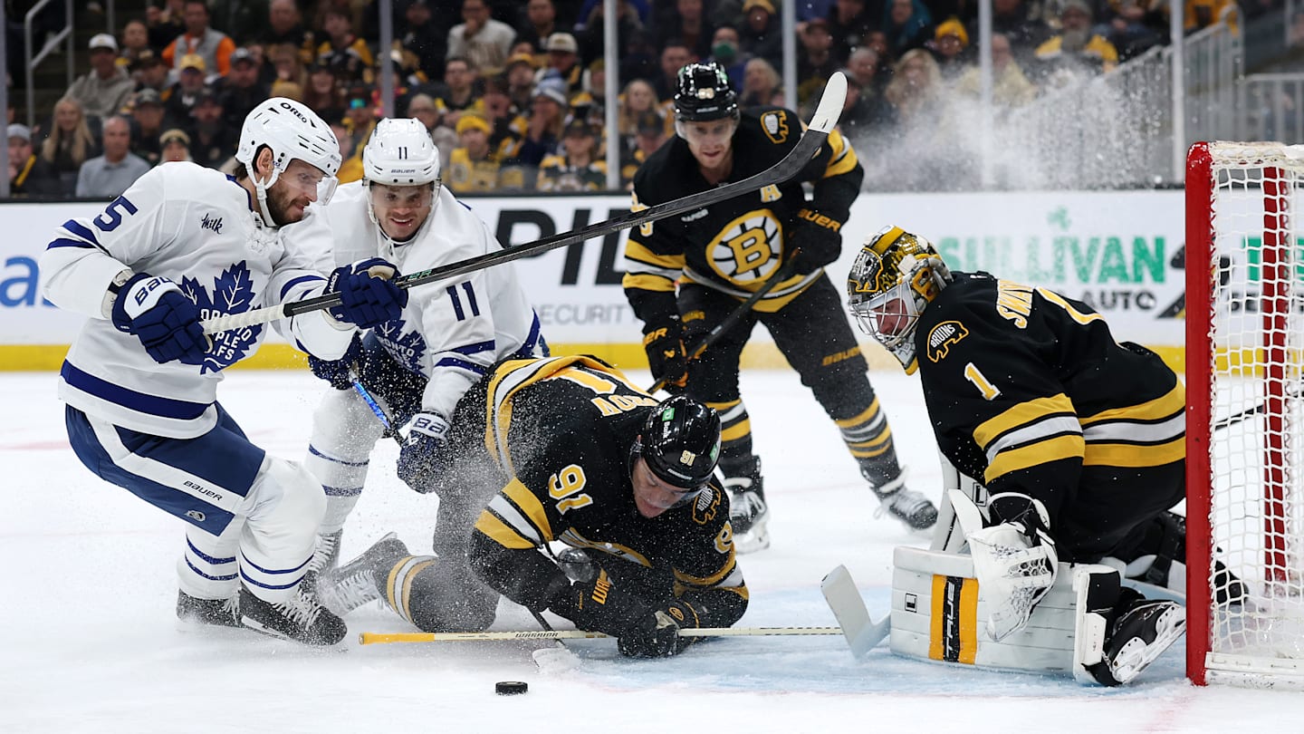 Toronto Maple Leafs v Boston Bruins