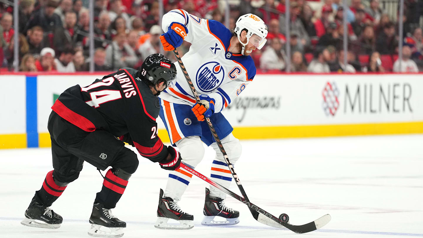 Edmonton Oilers v Carolina Hurricanes