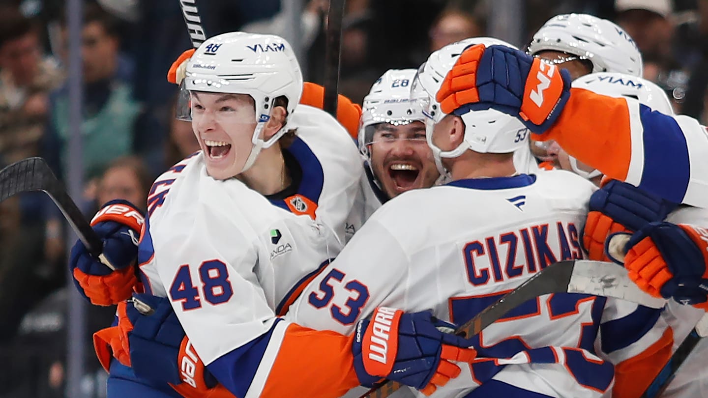 New York Islanders v Utah Mammoth