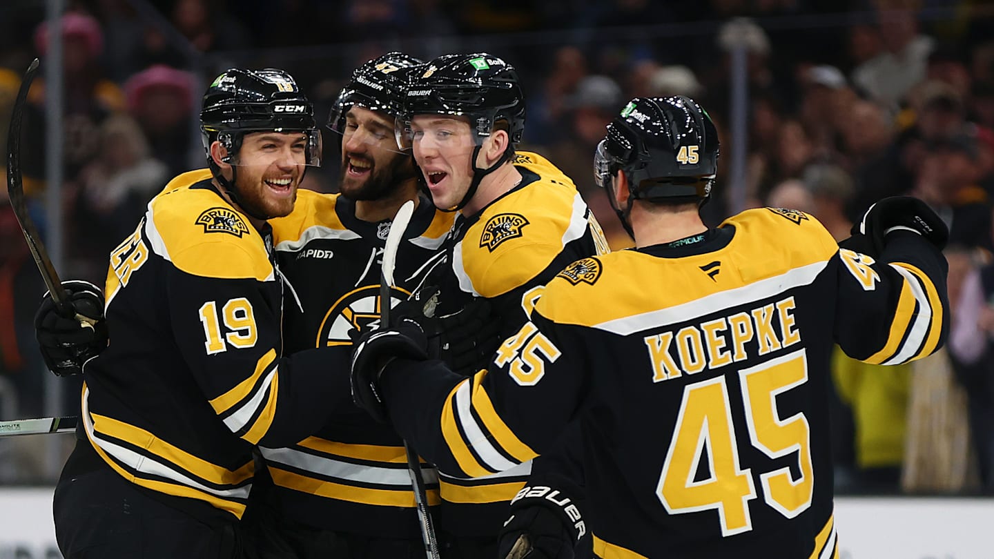 Florida Panthers v Boston Bruins