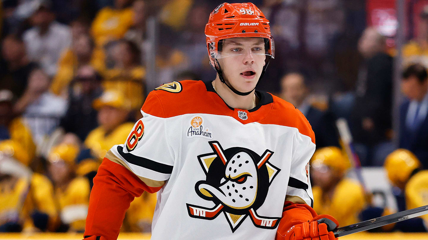 Anaheim Ducks v Nashville Predators