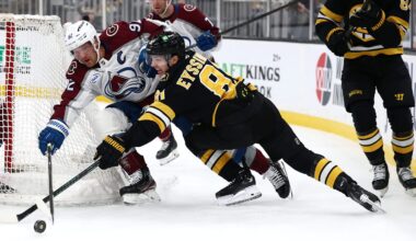 Colorado Avalanche v Boston Bruins