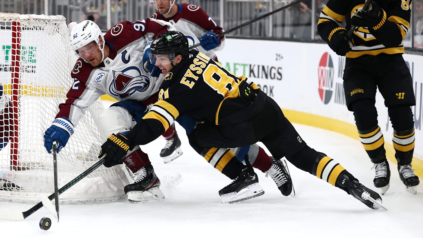 Colorado Avalanche v Boston Bruins