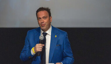 Elliotte Friedman speaks during the "October 8"...