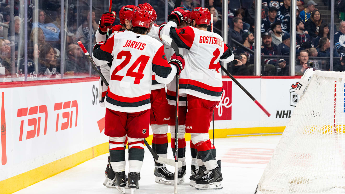 Carolina Hurricanes v Winnipeg Jets