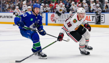 Chicago Blackhawks v Vancouver Canucks