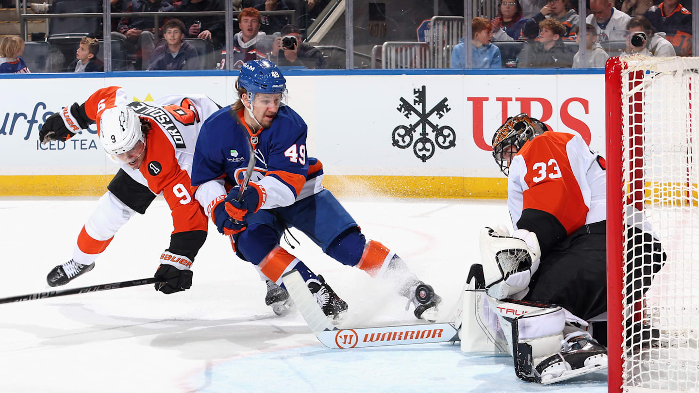 Philadelphia Flyers v New York Islanders