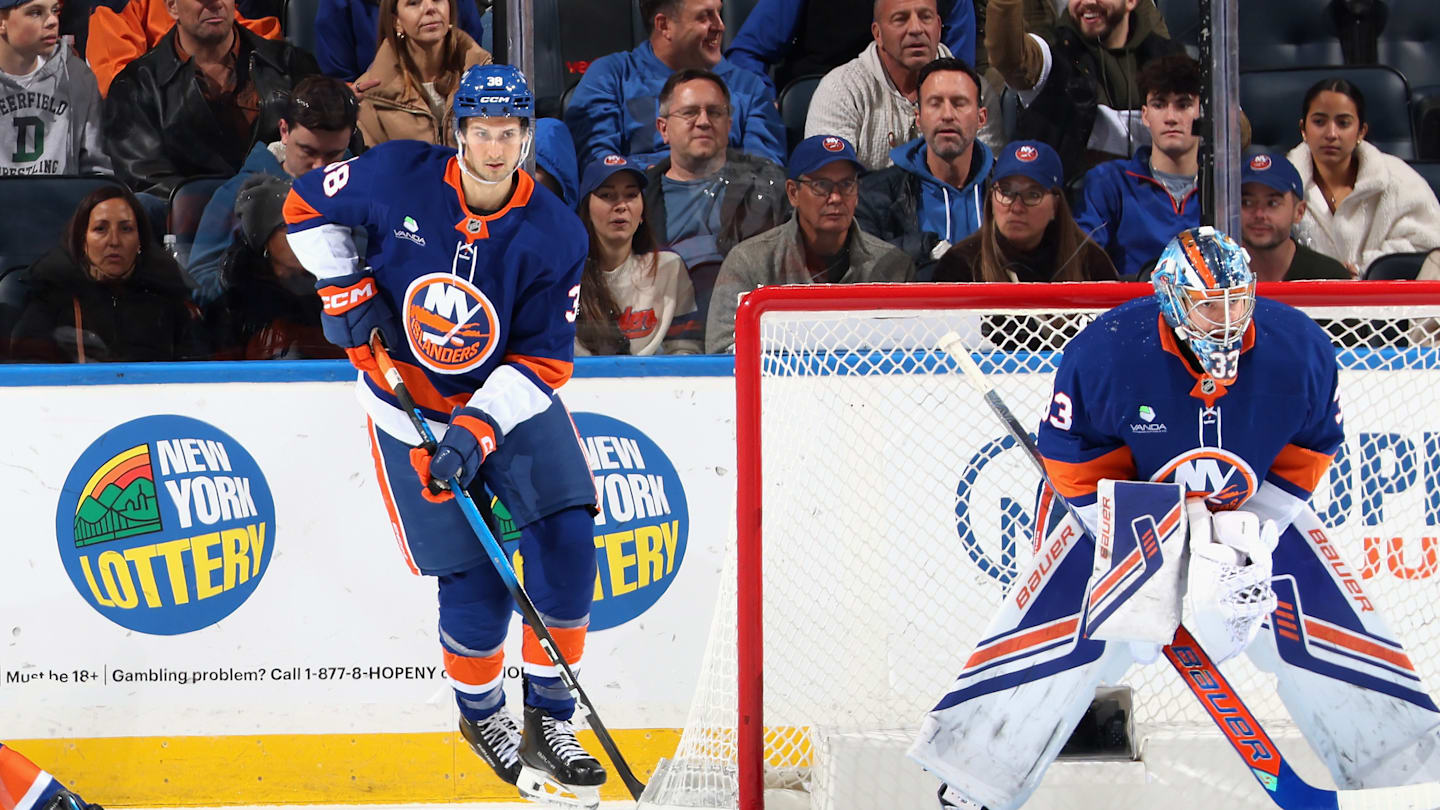 Philadelphia Flyers v New York Islanders