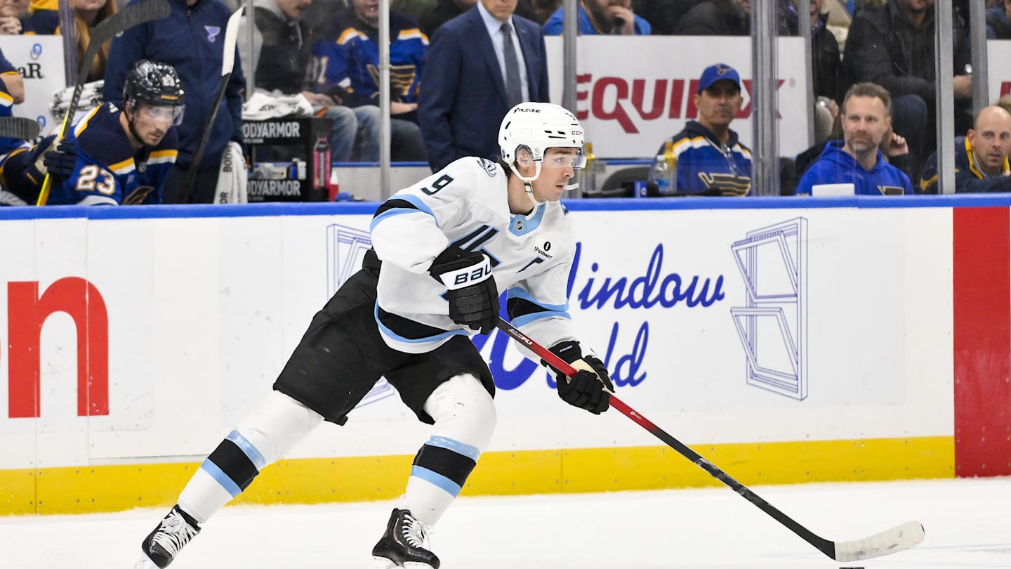 Utah Mammoth's Clayton Keller Thanks St. Louis Blues for Homecoming Tribute