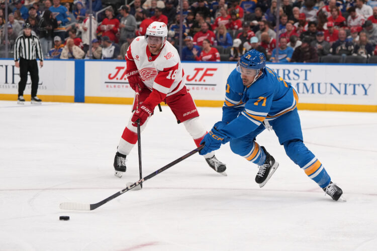 Dylan Larkin scores twice to help Red Wings beat Blues 5-2 | News, Sports, Jobs
