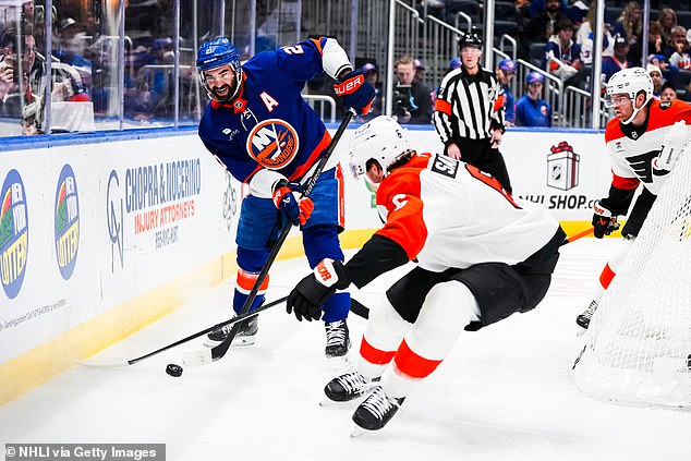 The forward showed remarkable grit as he momentarily played through the pain