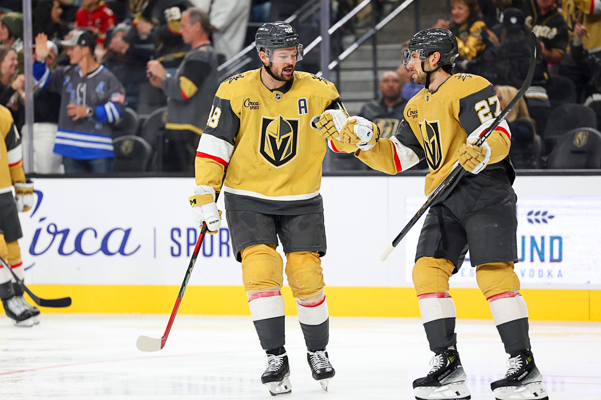 Hertl scores twice in the Golden Knights’ 4-3 victory over the Sharks -
Las Vegas Sun News