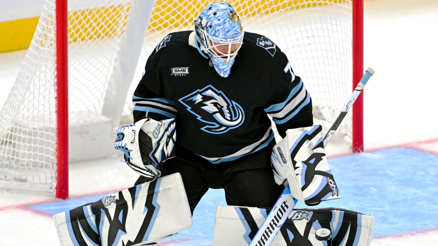 Utah Mammoth Islanders Karel Vejmelka...