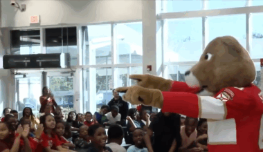 MLK Jr. Elementary crowned winners of Florida Panthers, BCPS Inaugural Reading Challenge - WSVN 7News | Miami News, Weather, Sports