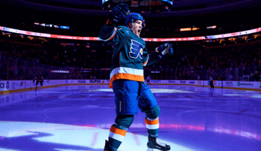 Flyers beat Blues 6-5 in shootout, overcome deficits in thriller