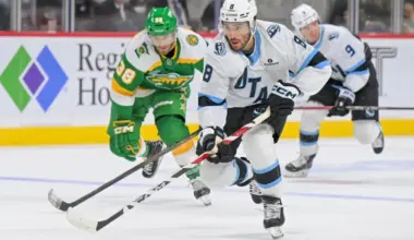 Vancouver Canucks Poised to Pounce After Contract Talks Go South With Utah Mammoth Star Centre