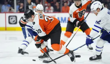 The Same Glaring Issues Are Following Rick Tocchet From the Vancouver Canucks to the Philadelphia Fl