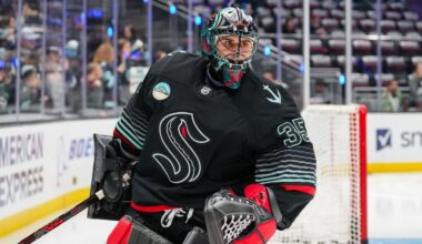How the Kraken's Joey Daccord uses VR for goalie excellence