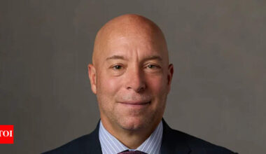 NHL Trade Rumor: Is Canadien GM Kent Hughes eyeing Bruins forward amid trade buzz? | NHL News