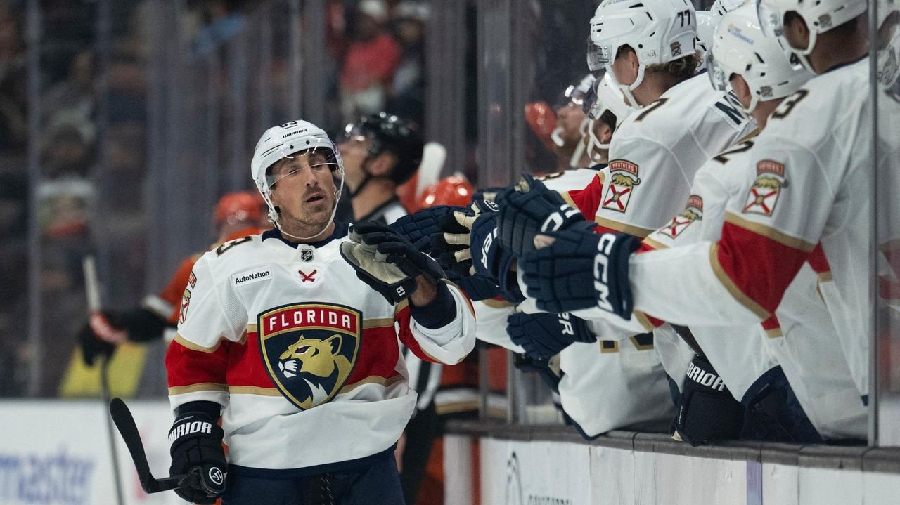 Brad Marchand scores 2 goals, Panthers get their road trip rolling with 5-2 win over LA Kings