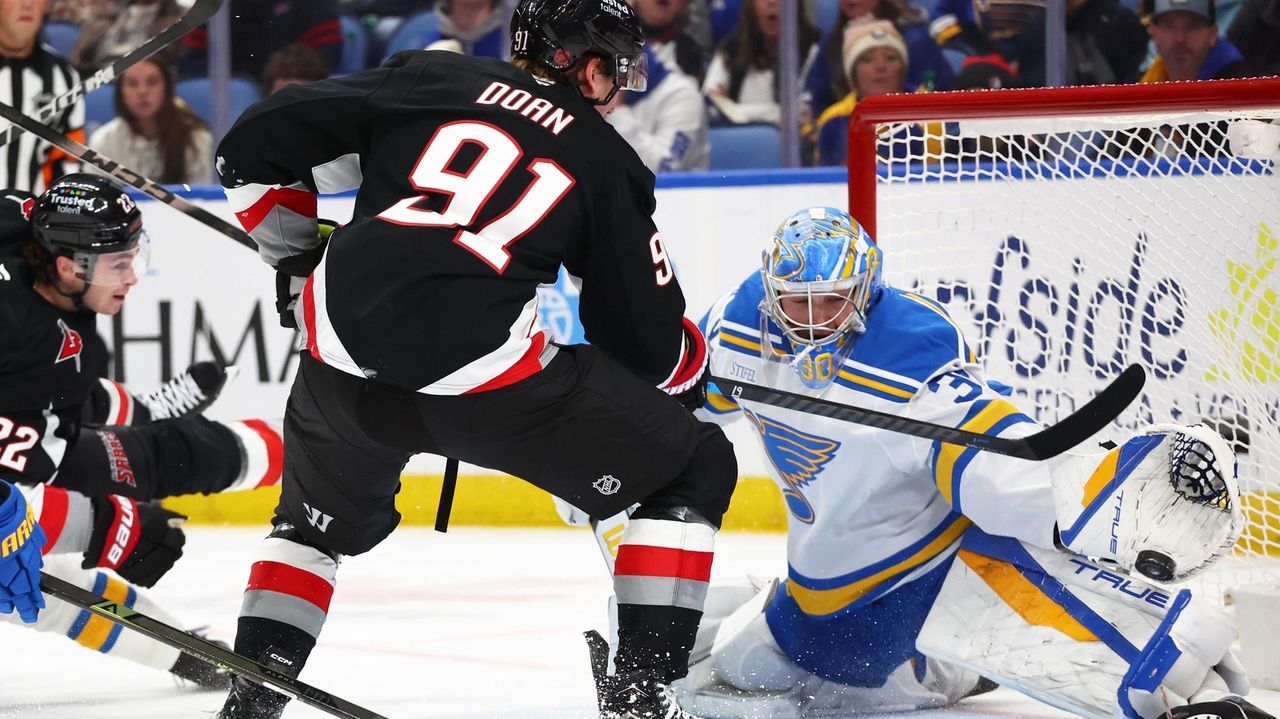 Hofer makes 28 saves and Joseph scores short-handed as Blues blank Sabres 3-0