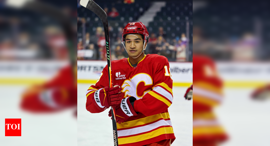 NHL Injury Update: Calgary Flames rookie Zayne Parekh injured in game against Chicago Blackhawks | NHL News