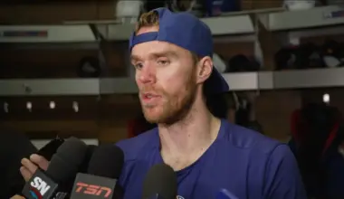 Tense moment captured at Oilers practice, Connor McDavid makes an urgent demand