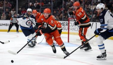 Leo Carlsson, Beckett Sennecke score twice to carry Ducks past Jets