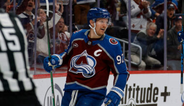 Landeskog & the Avalanche Win 4-1 Over the Ducks for 4th Straight Victory