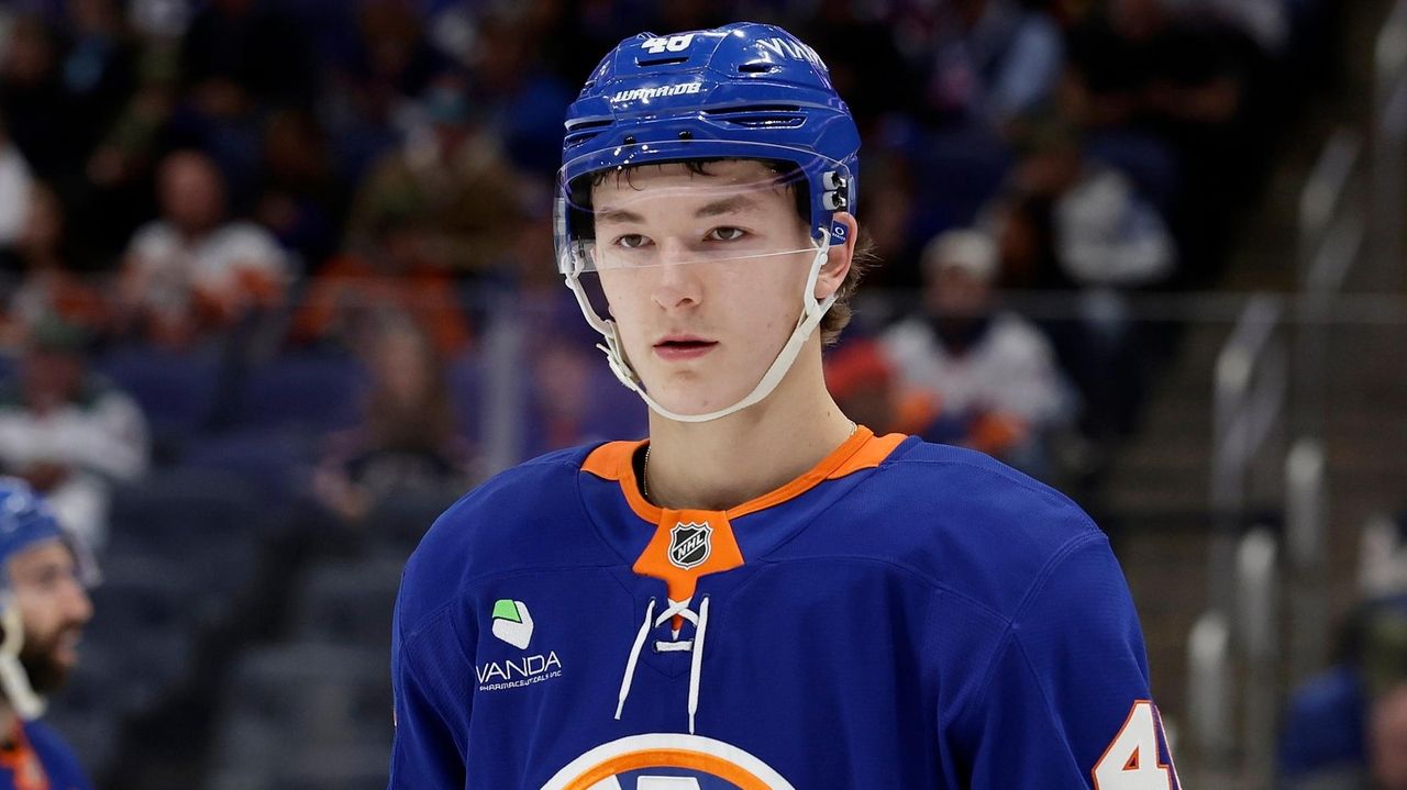 Inside the marketing of Islanders rookie Matthew Schaefer