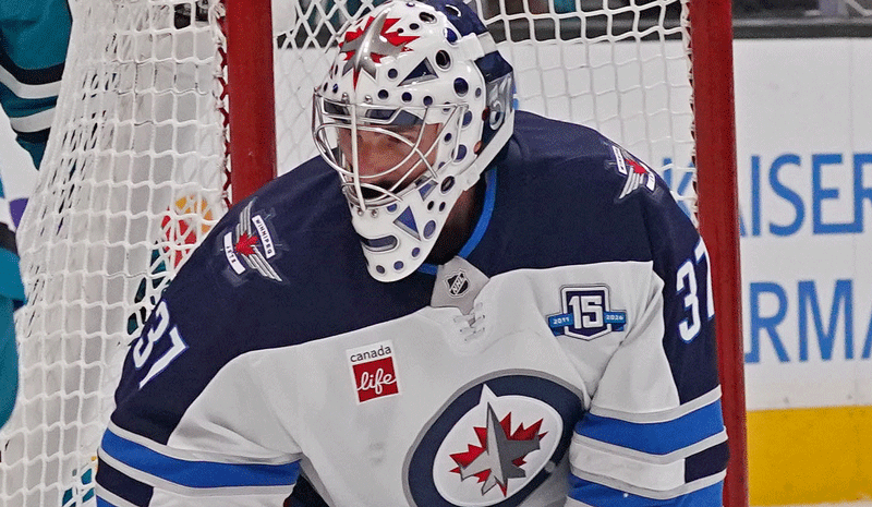 Connor Hellebuyck Winnipeg Jets NHL