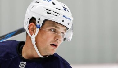 Winnipeg Jets' Cole Perfetti returns to ice, scores 1st goal of season after injury