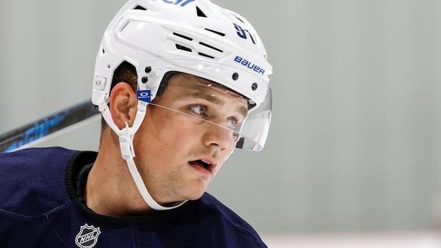 Winnipeg Jets' Cole Perfetti returns to ice, scores 1st goal of season after injury
