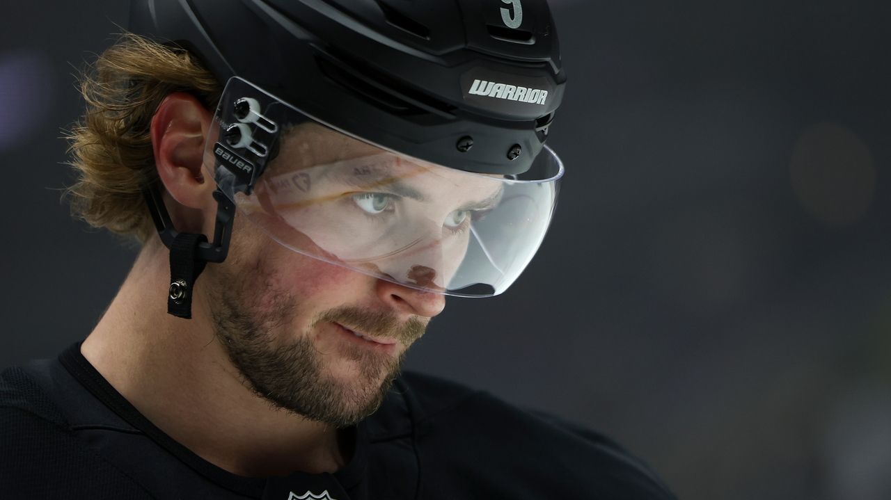 Los Angeles Kings re-sign F Adrian Kempe to 8-year, $85 million contract, AP source says