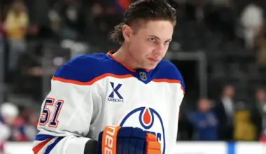 Maple Leafs claim defenseman from Edmonton Oilers on waivers