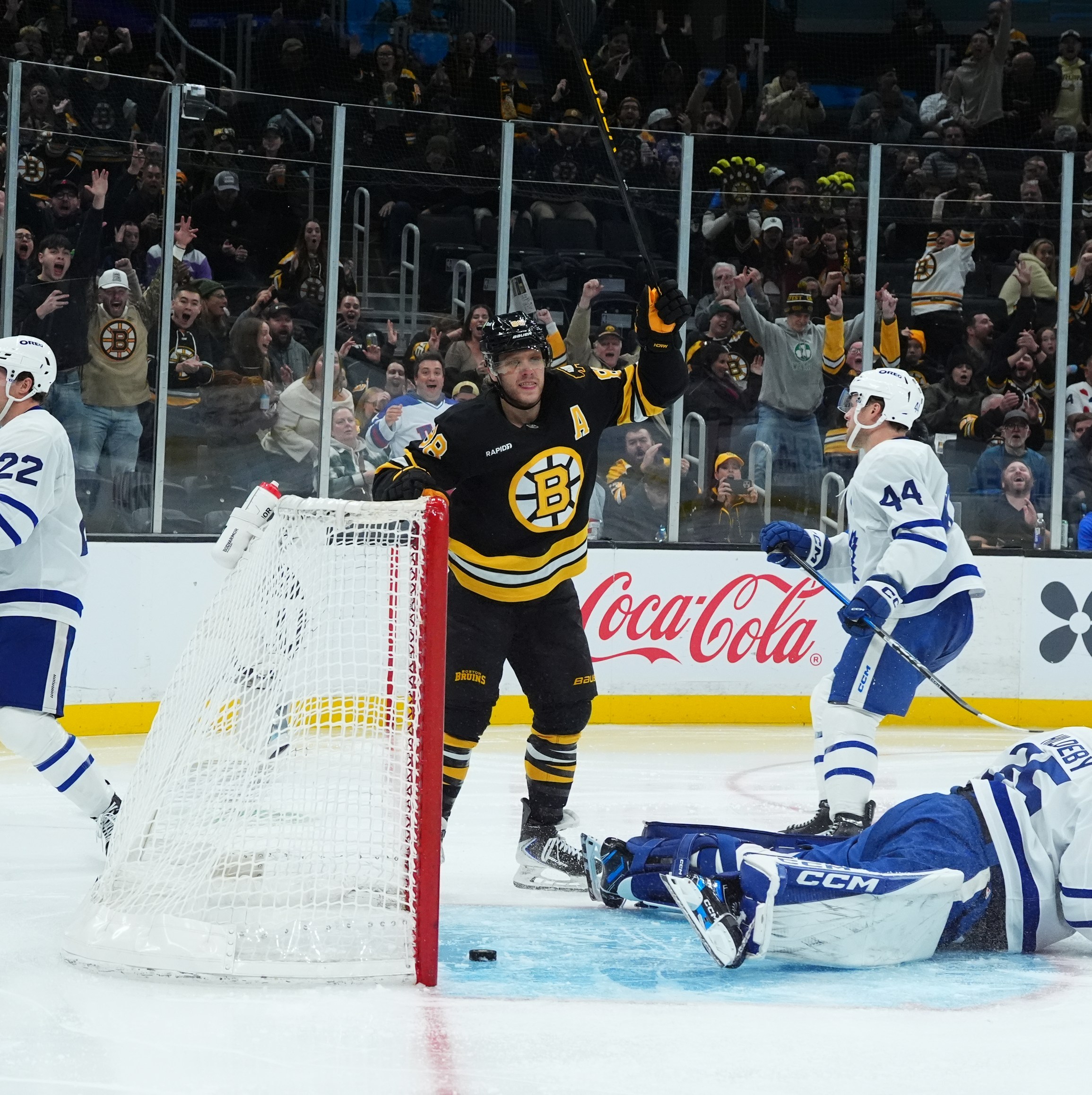 Recap: Bruins power up in 5-3 win over Maple Leafs
