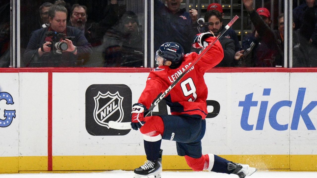 Leonard and Ovechkin help the Capitals beat the Oilers 7-4