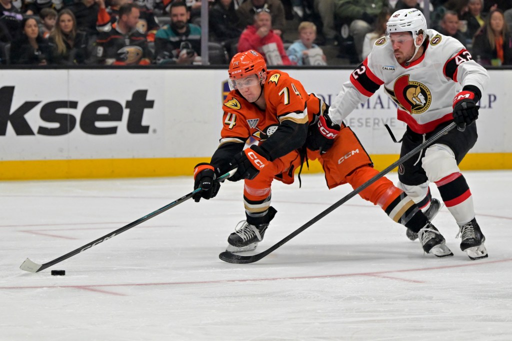 Senators hand Ducks a rare home loss with late goal – Orange County Register
