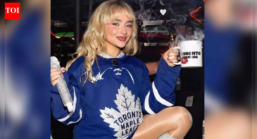 Sabrina Carpenter turned Scotiabank Arena into a Maple Leafs celebration with bold Toronto-themed style outfit | NHL News