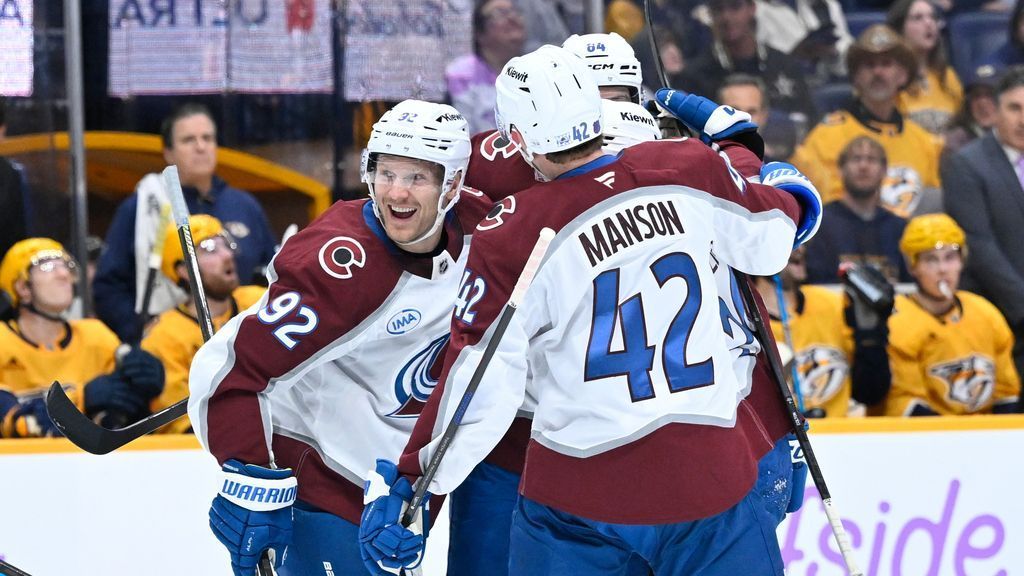 Blackwood makes 35 saves as Avalanche win 8th straight